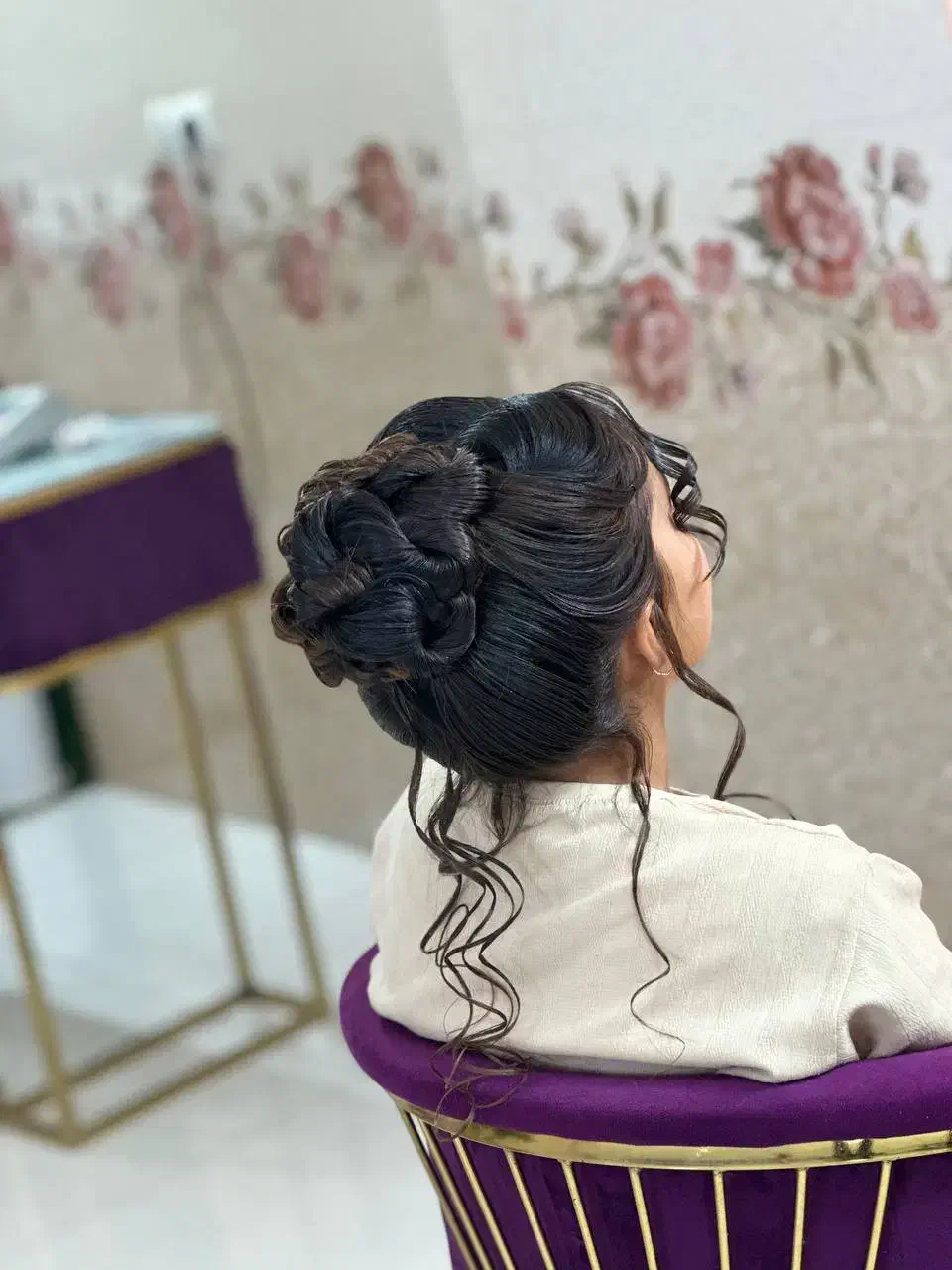 شنیون ۳۵۰تا۴۰۰|خدمات آرایشگری و زیبایی|مراغه, |دیوار