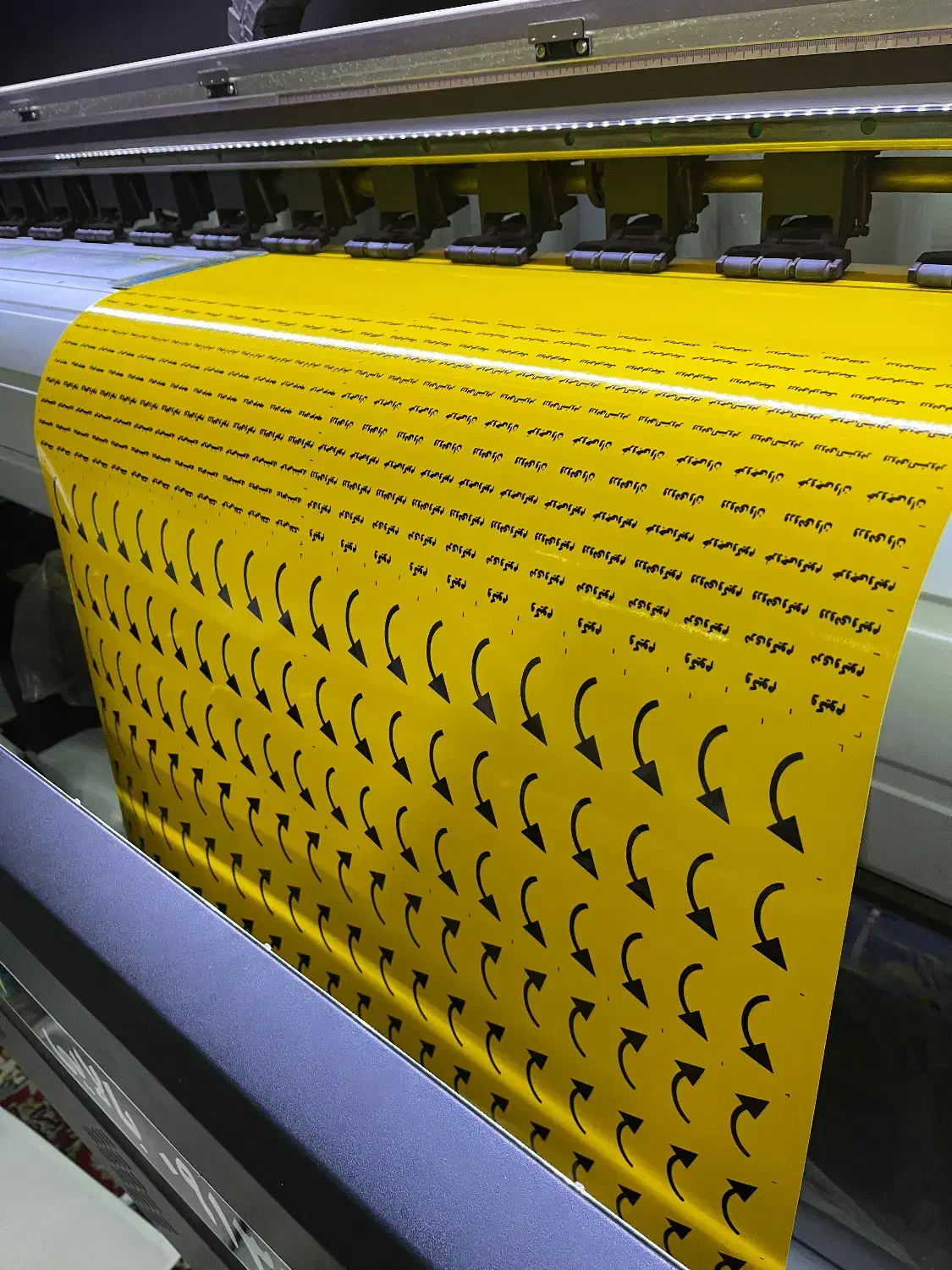 چاپ بنر تسلیت کربلا استیکر کارت ویزیت تراکت طراحی|خدمات رایانهای و موبایل|اصفهان, هفتون|دیوار