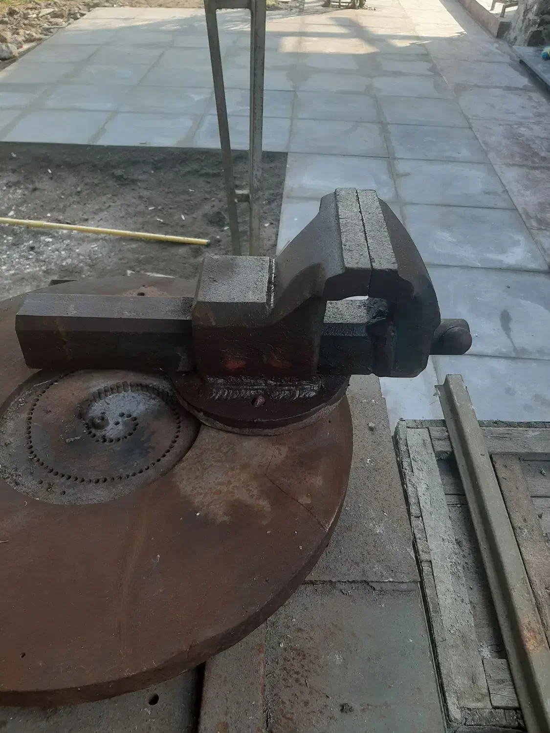 گیره دهنه ۲۰ المانی|ابزارآلات|لولمان, |دیوار