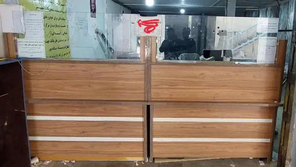 میز|میز تحریر و کامپیوتر|سبزوار, ولیعصر (نجار آباد)|دیوار