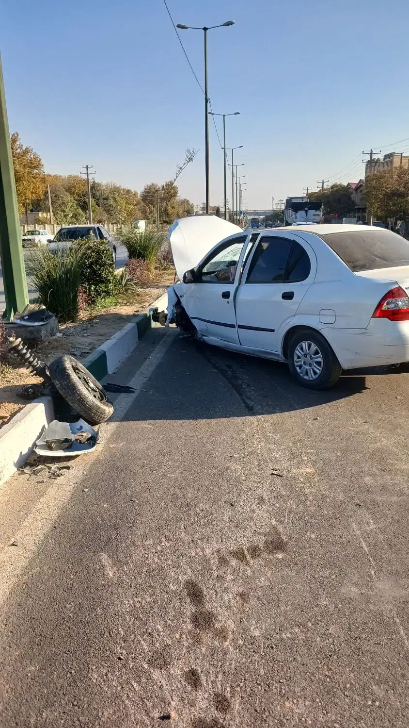 تیبا تصادفی|خودرو سواری و وانت|بروجرد, |دیوار