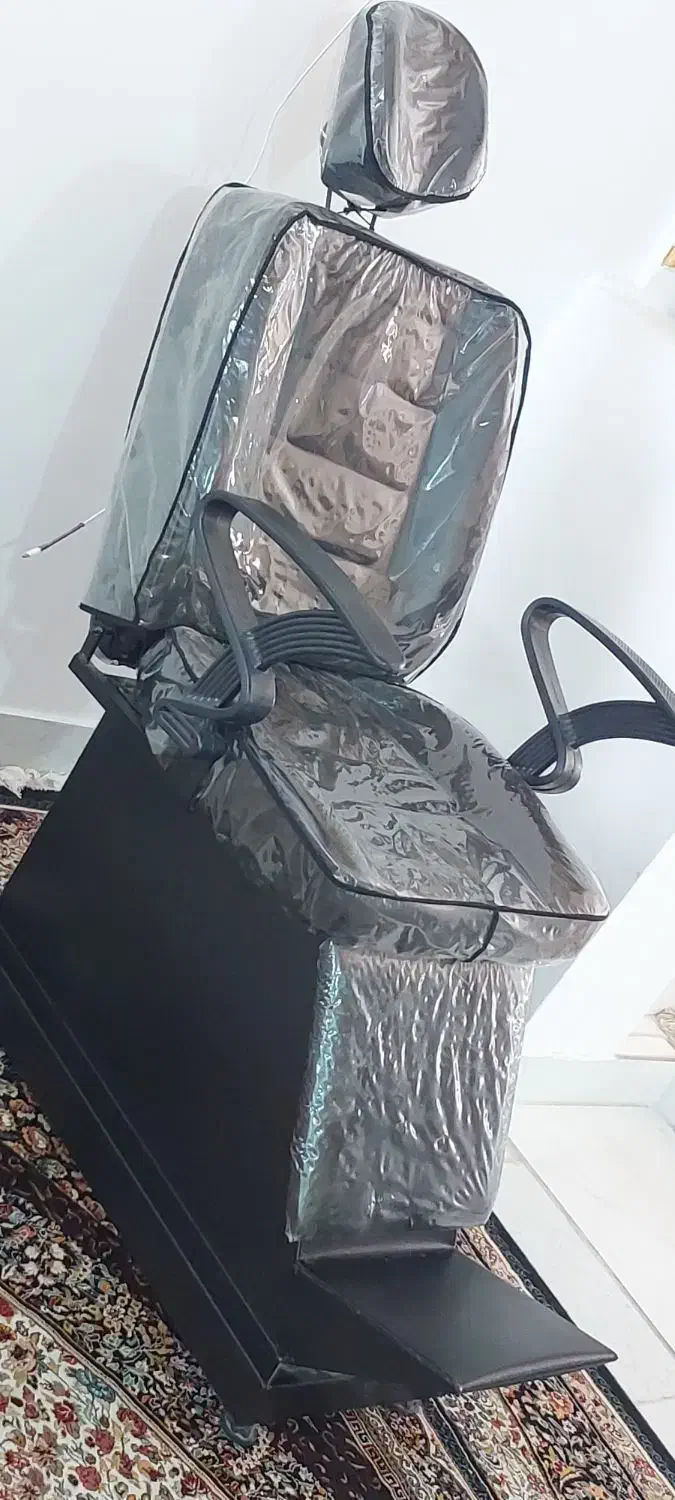 صندلی اصلاح متحرک|آرایشگاه و سالنهای زیبایی|بندر کنگان, |دیوار