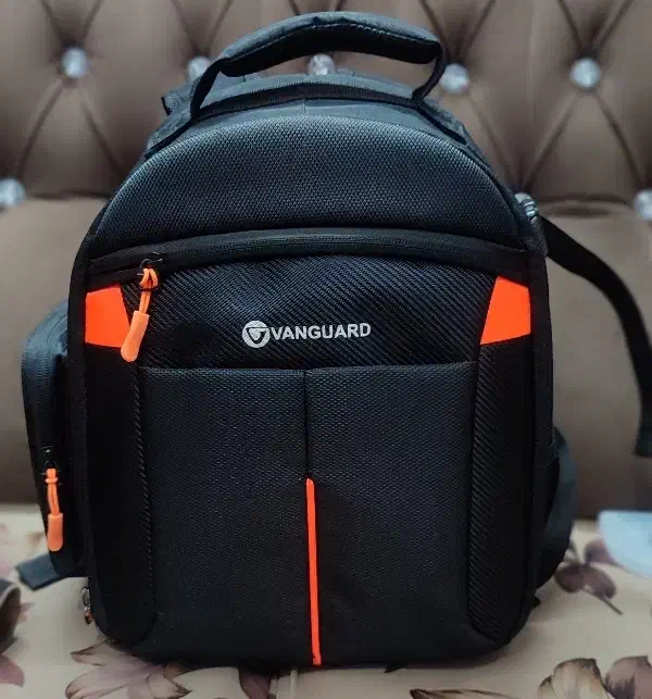 نیم کوله دوربین|دوربین عکاسی و فیلم‌برداری|اصفهان, دشتستان|دیوار