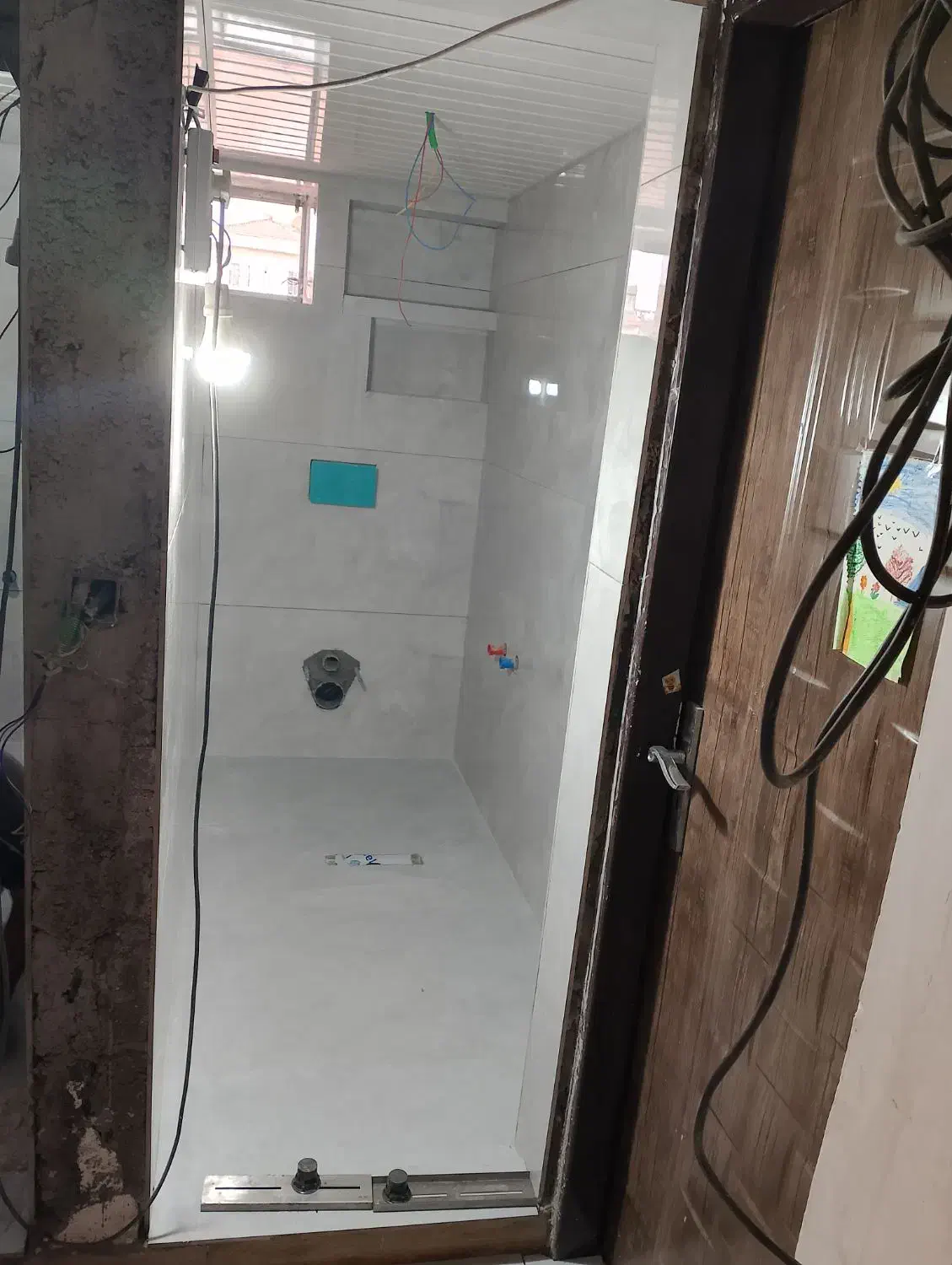 کاشیکاری و سرامیک وسنگکاری واجرچینی|خدمات پیشه و مهارت|رشت, یخسازی|دیوار