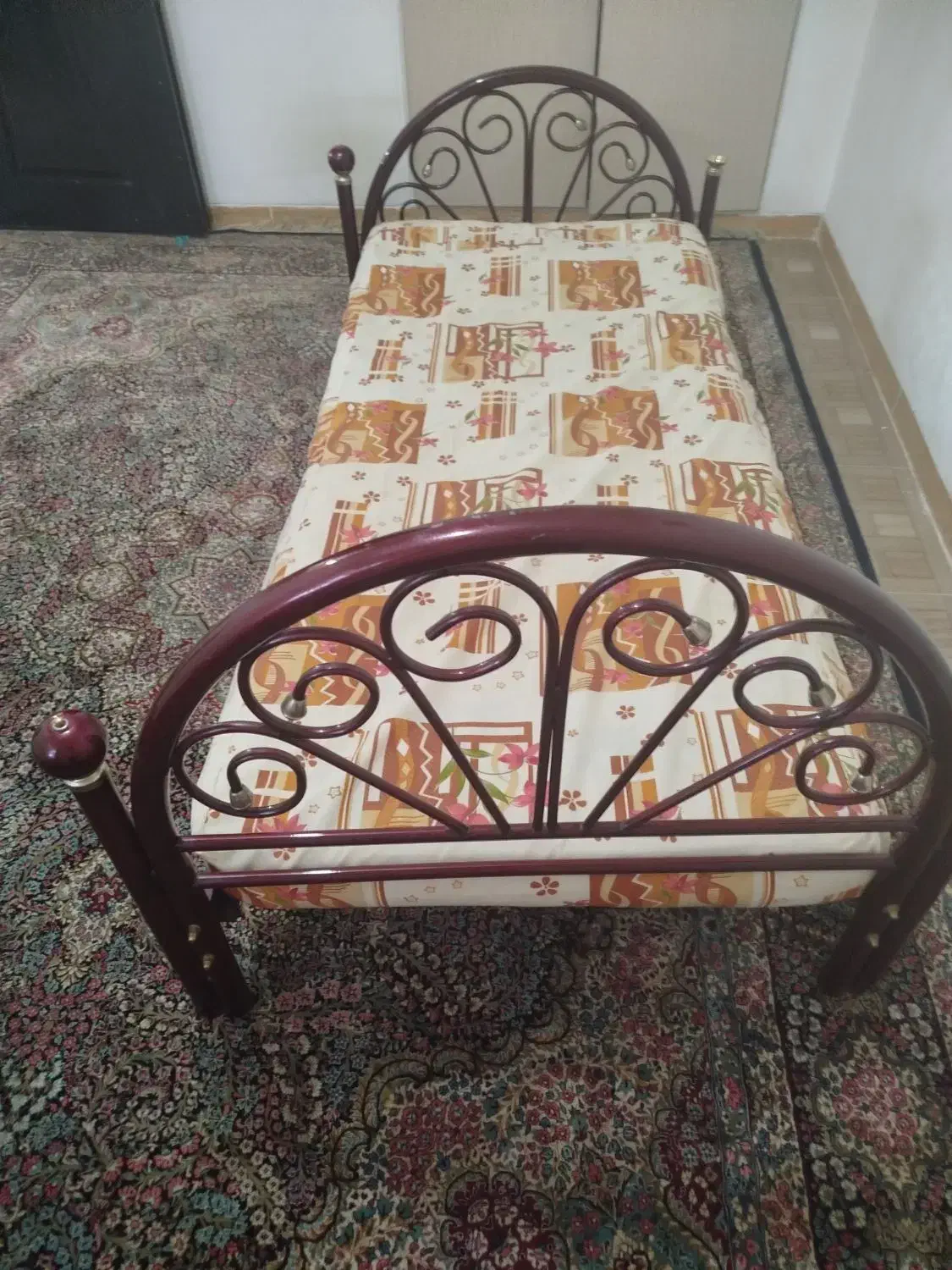 تخت فرفوژه|تخت و سرویس خواب|کرمان, |دیوار