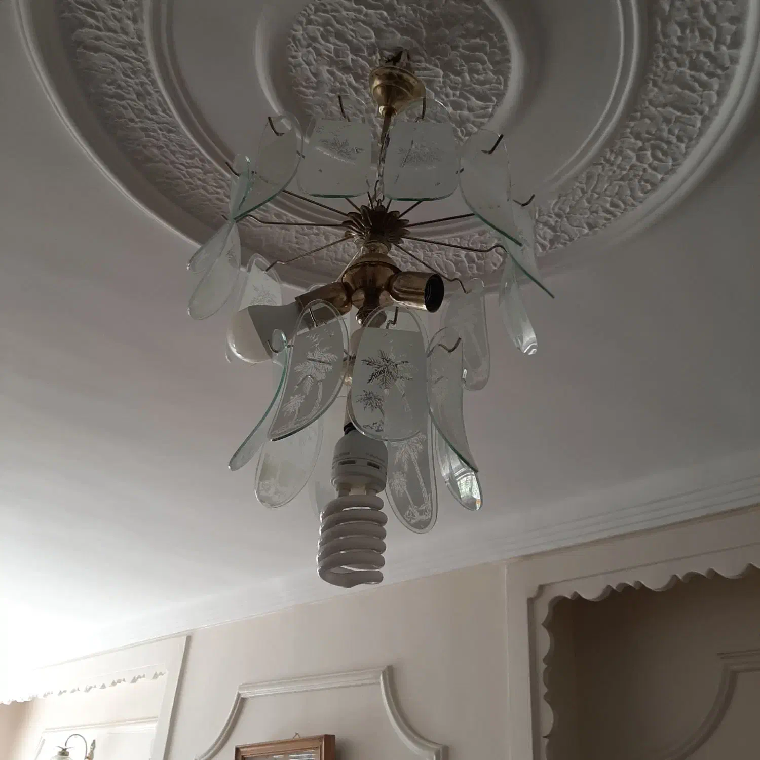 لوستر|لوستر و چراغ آویز|شیراز, رازی|دیوار