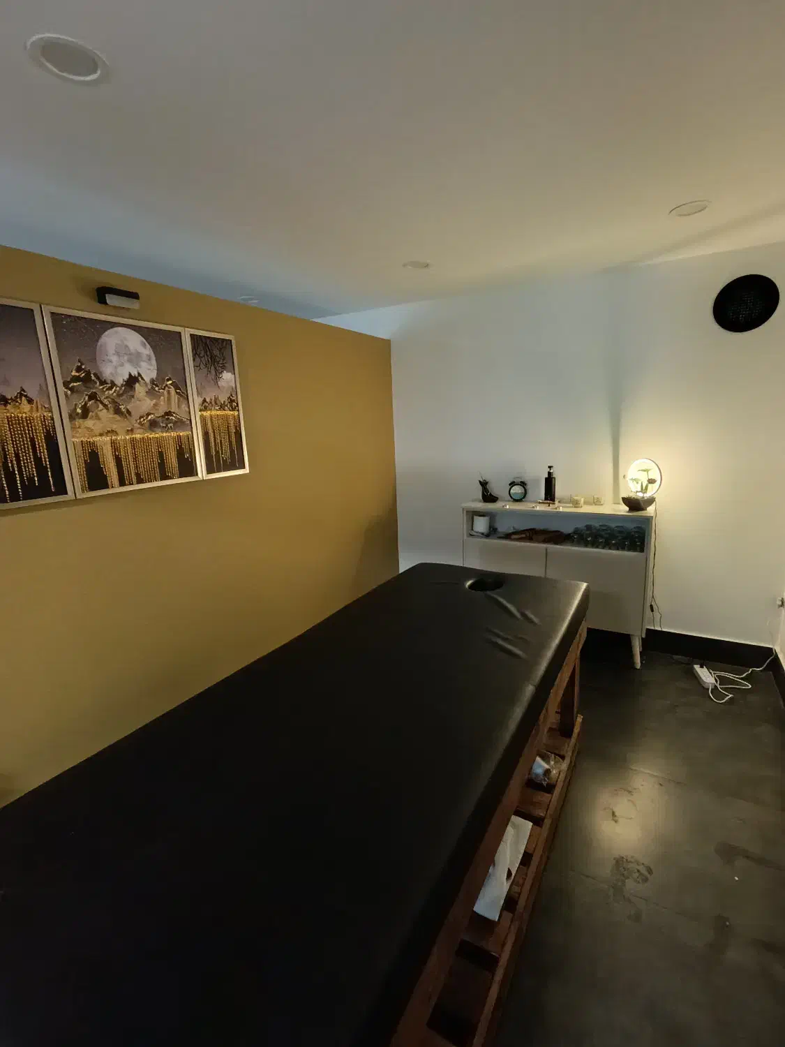 خدمات ماساژ درمانی و بادکش|خدمات آرایشگری و زیبایی|تهران, علم و صنعت|دیوار