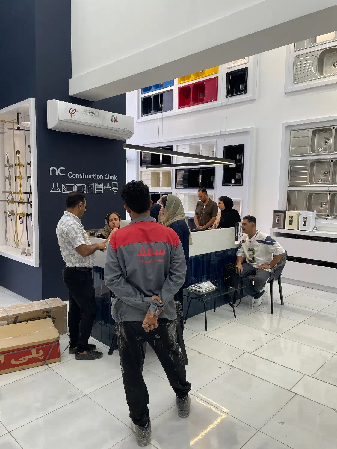 استخدام خانم با تجربه فروش|استخدام بازاریابی و فروش|بندر گناوه, |دیوار