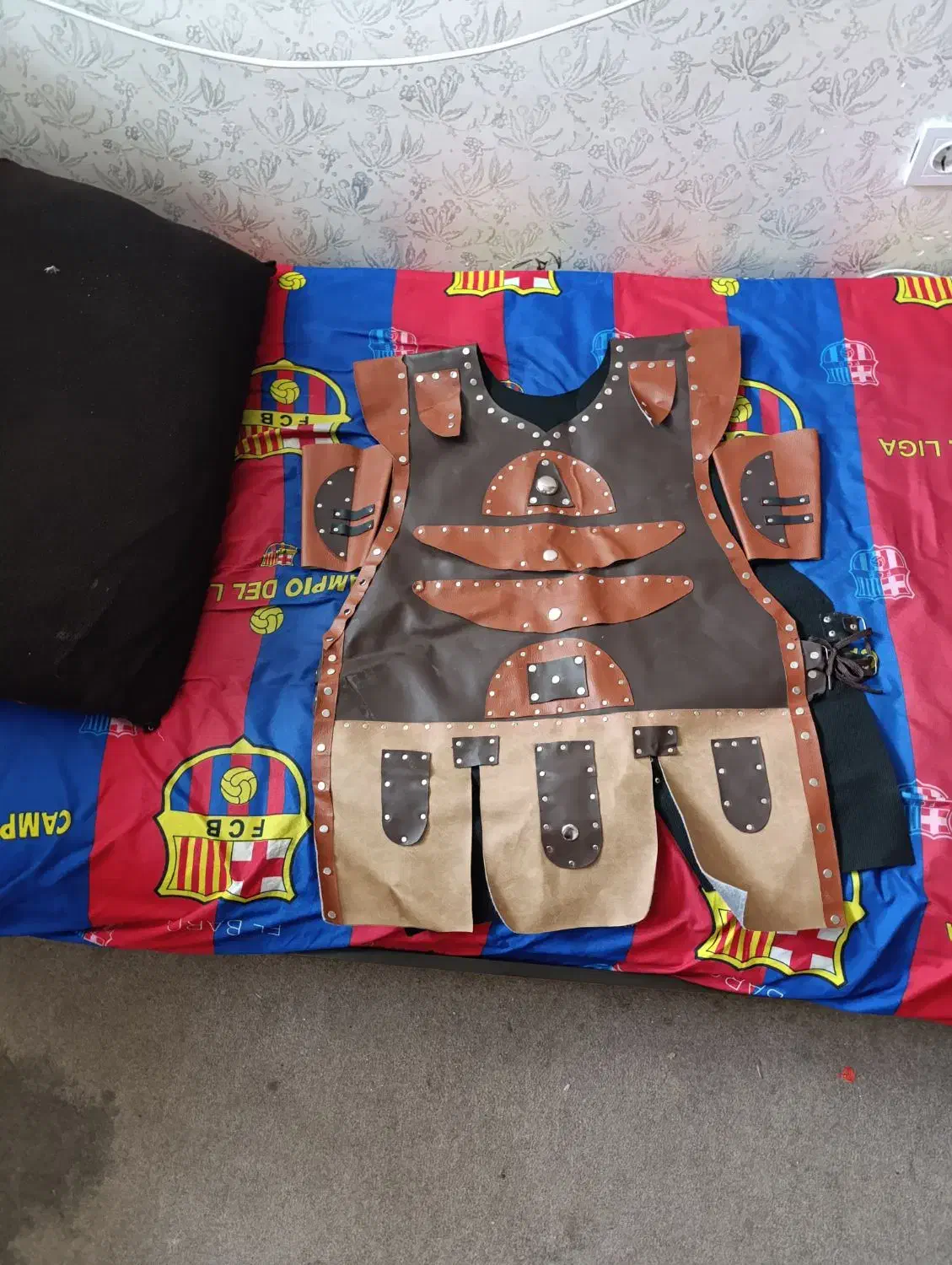 وسایل تشابیه|کلکسیون و سرگرمی|اهواز, زیتون کارگری|دیوار