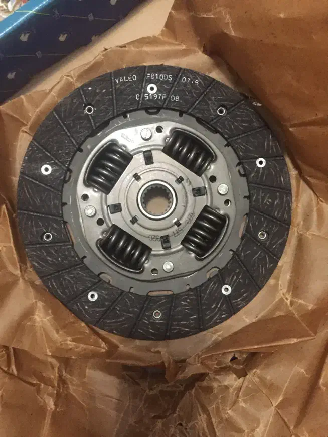 دیسک و صفحه کلاچ پژو ۲۰۵ تیپ ۵|قطعات یدکی و لوازم جانبی|رشت, منظریه|دیوار