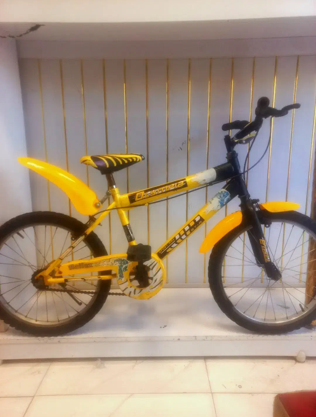 دوچرخه ۲۰ تمیز تمیز سالم سالم بدونه هیچ عیبی|دوچرخه، اسکیت، اسکوتر|قم, شاه ابراهیم|دیوار