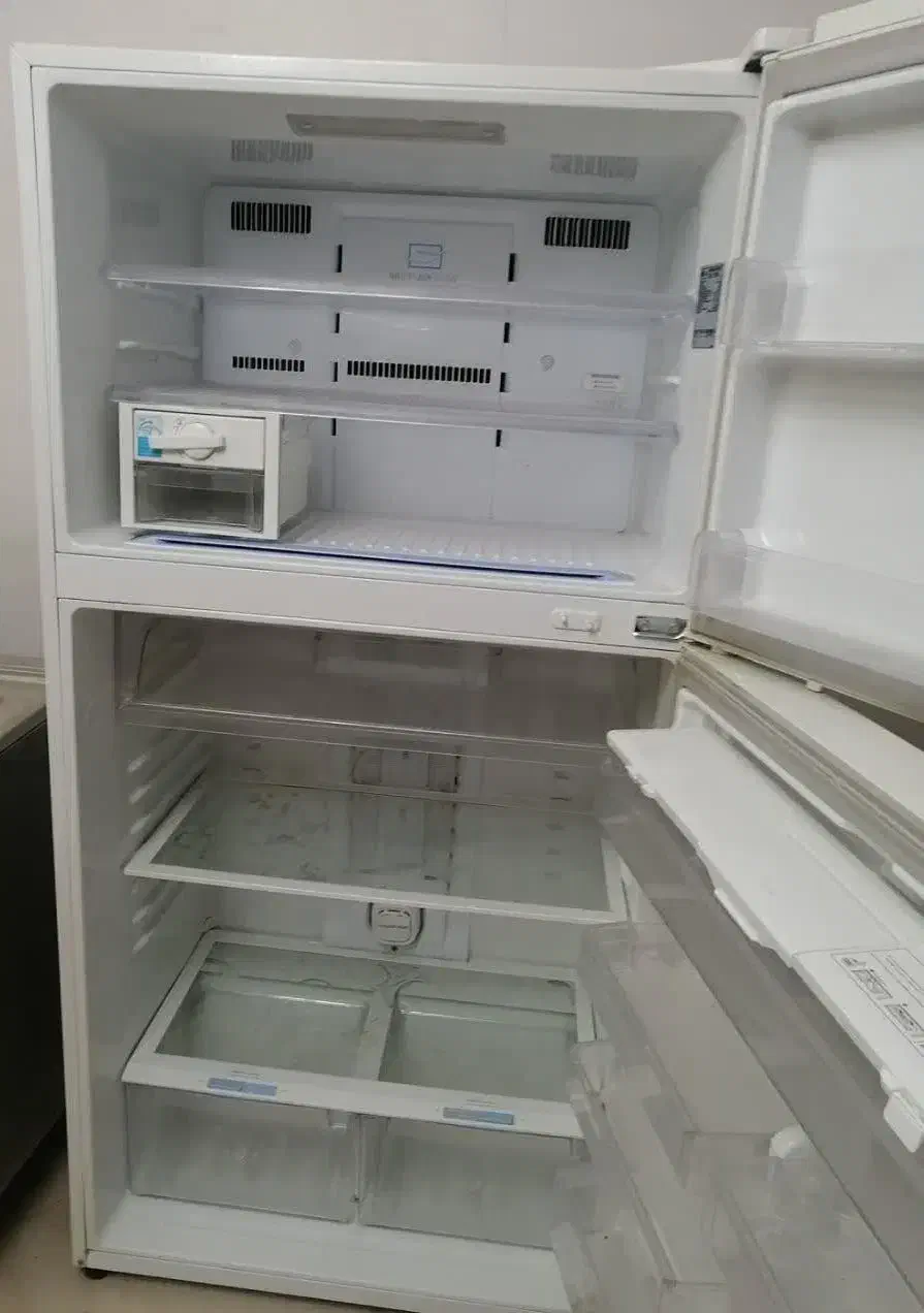 فروش فرش یخچال فریزر لباسشوی گازفر و بدلیل مهاجرت|سایر لوازم برقی|مشهد, ارشاد|دیوار