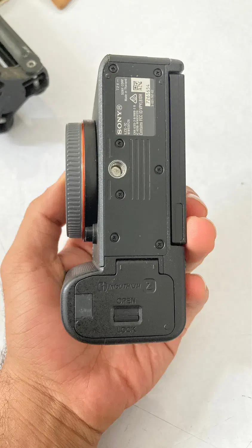 بدنه دوربین سونی sony a7c با 3300 شات|دوربین عکاسی و فیلمبرداری|تهران, آبشار|دیوار