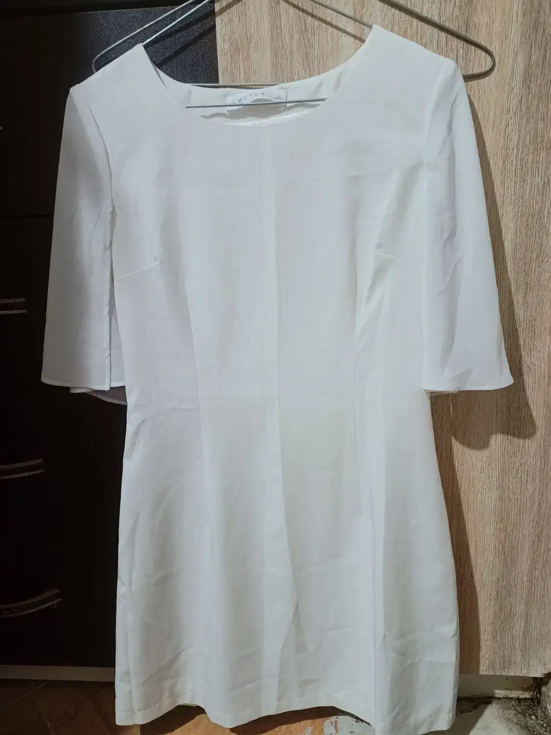 پیراهن کوتاه|لباس|مشهد, چهنو|دیوار