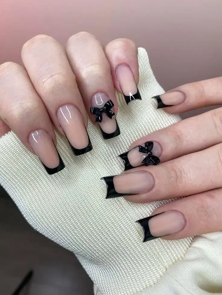 تخفیف ۵۰ درصدی بلک فرایدی ناخن مژه پدیکور رایگان|خدمات آرایشگری و زیبایی|کرج, حیدرآباد|دیوار