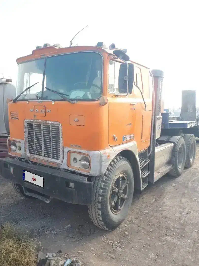 فروش ماک بی دماغ گیریبکس انترناش۸ دنده|خودرو سنگین|اصفهان, پوریای ولی|دیوار