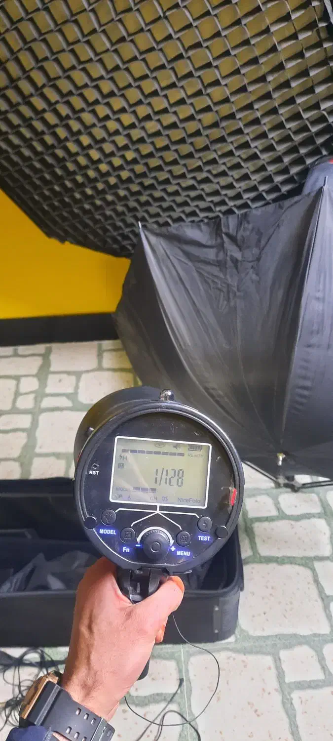 تجهیزات استدیو آتلیه|دوربین عکاسی و فیلمبرداری|قم, هنرستان|دیوار