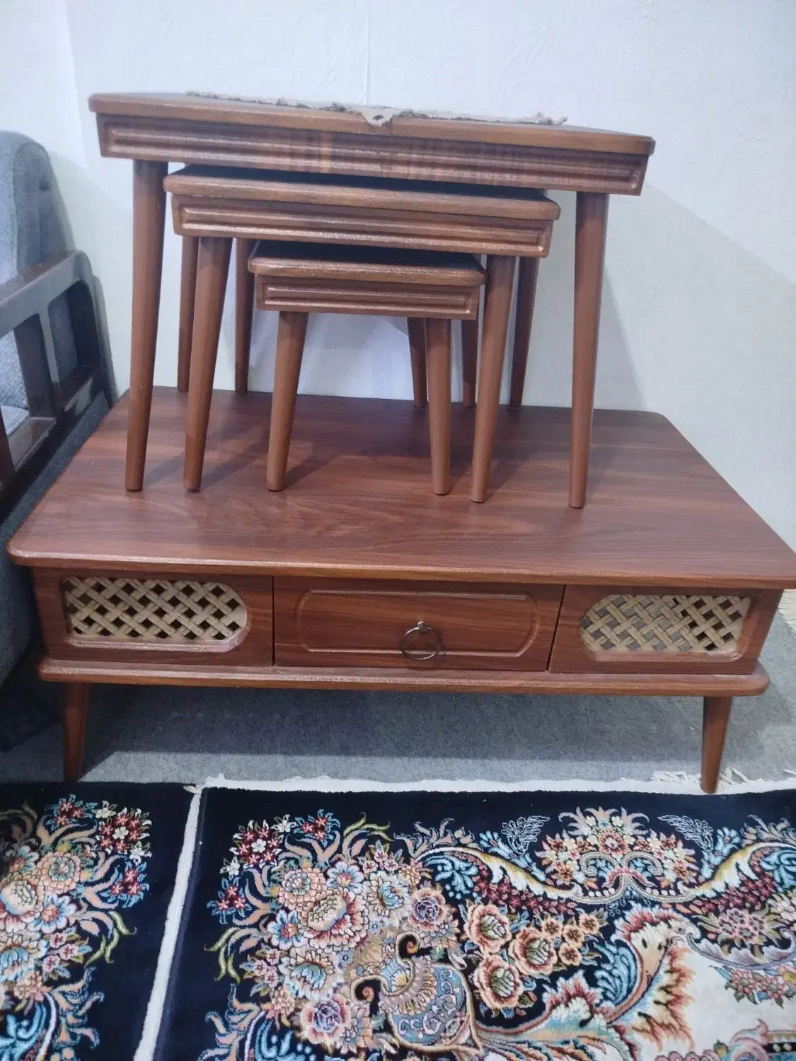 میز عسلی|مبلمان خانگی و میز عسلی|قم, شهید صیاد شیرازی|دیوار