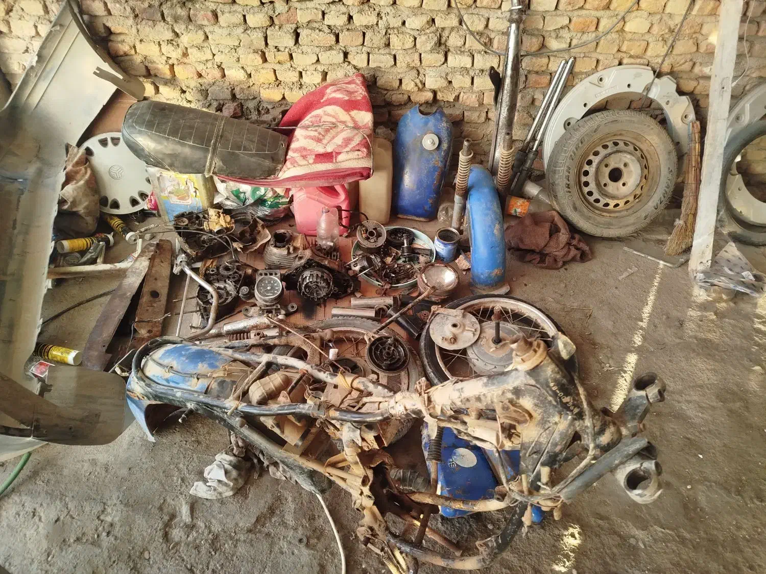 لوازم موتور یاماها 125|قطعات یدکی و لوازم جانبی|سیمین شهر, |دیوار