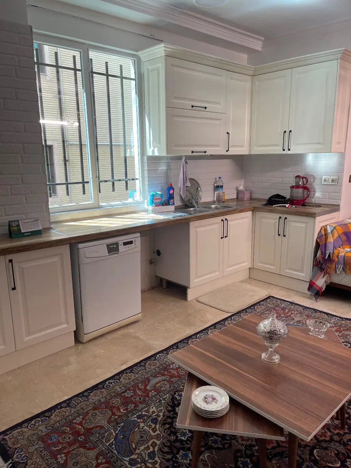 ۴۳ متری یک خوابه طبقه اول