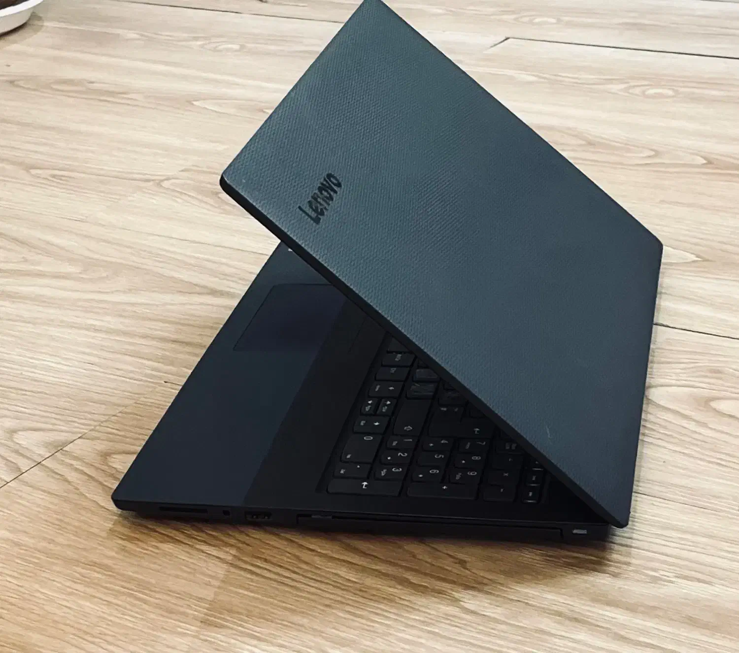 لپ‌تاپ Lenovo V130-15IKB (فوق العاده تمیز)|رایانه همراه|مشهد, کلاهدوز|دیوار