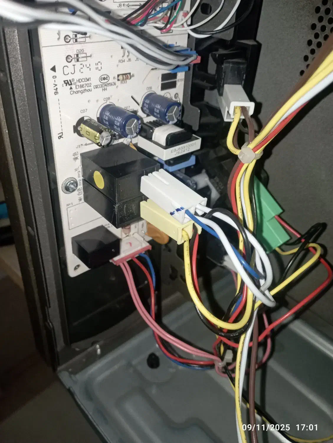 تعمیرات تلویزیون جدید و قدیم|خدمات پیشه و مهارت|برازجان, |دیوار