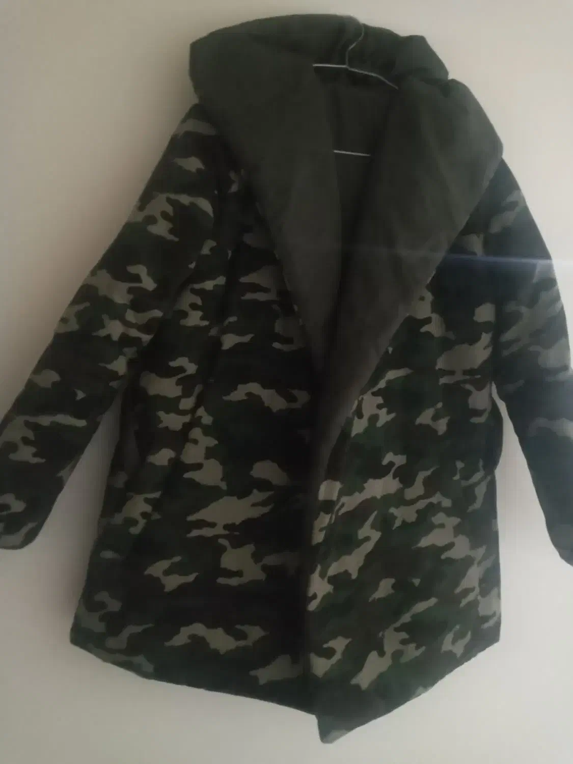 وسایل شخصی|لباس|پرند, فاز ۶|دیوار