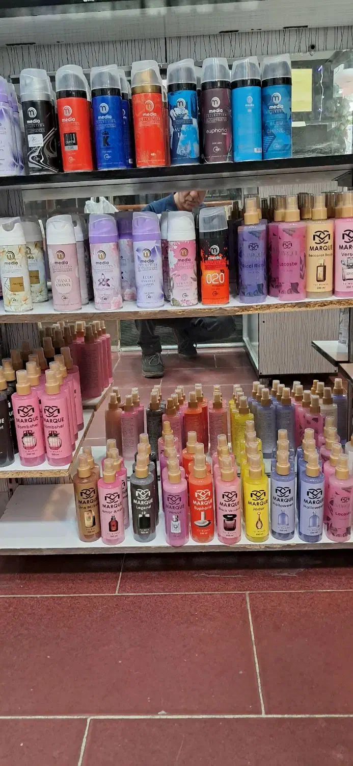 انواع ادکلن تک فروشی به قیمت عمده|آرایشی، بهداشتی، درمانی|بروجرد, |دیوار