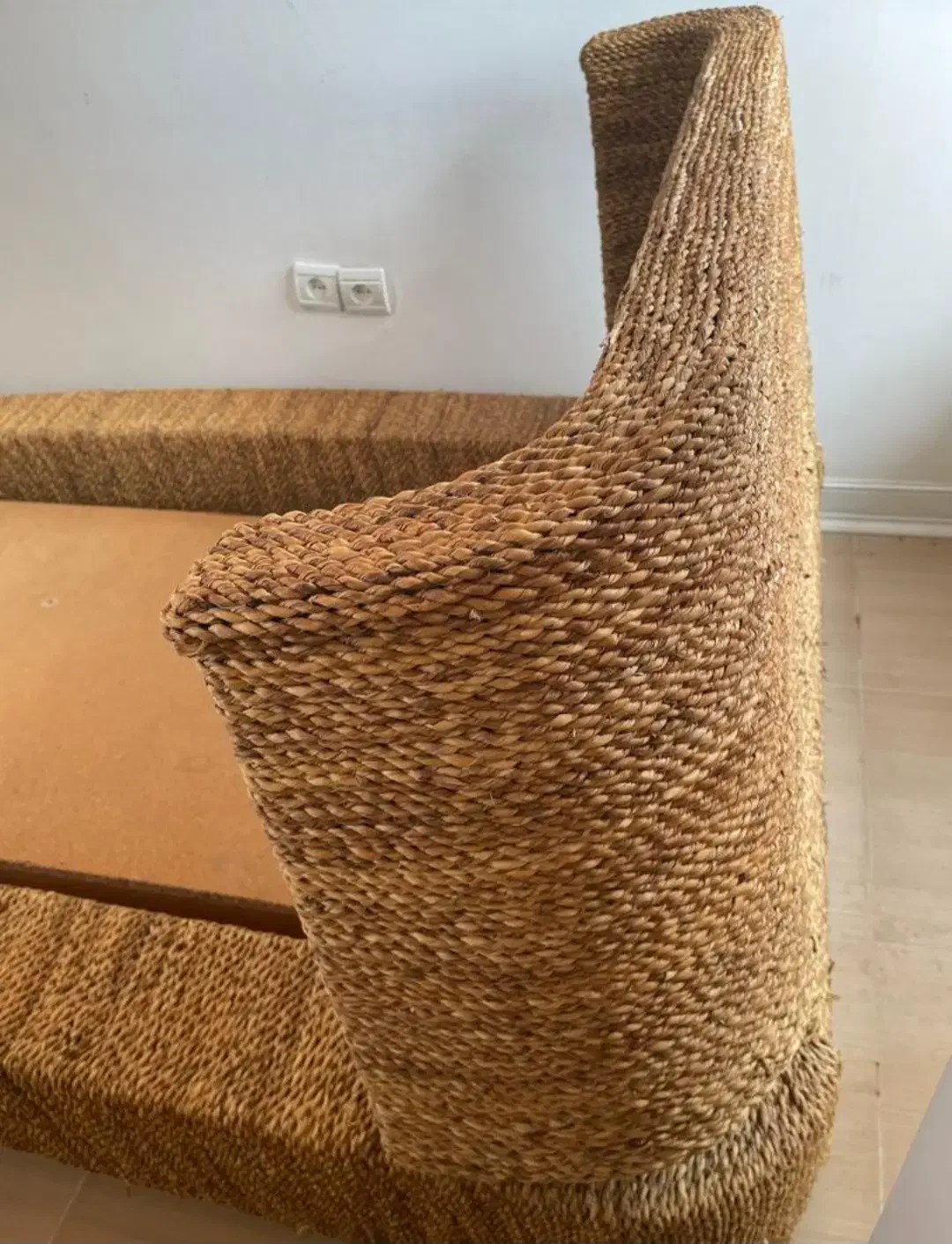 تخت کنفی تک نفره نو با تشک|تخت و سرویس خواب|ایزدشهر, |دیوار