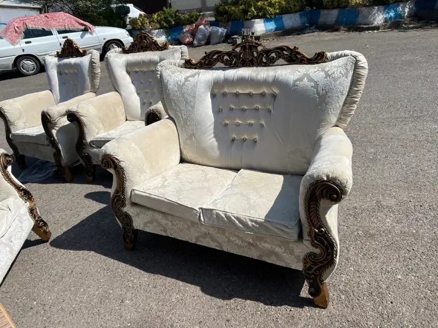 مبل سلطنتی سالم همراه با بوفه|مبلمان خانگی و میز عسلی|آستانه اشرفیه, |دیوار