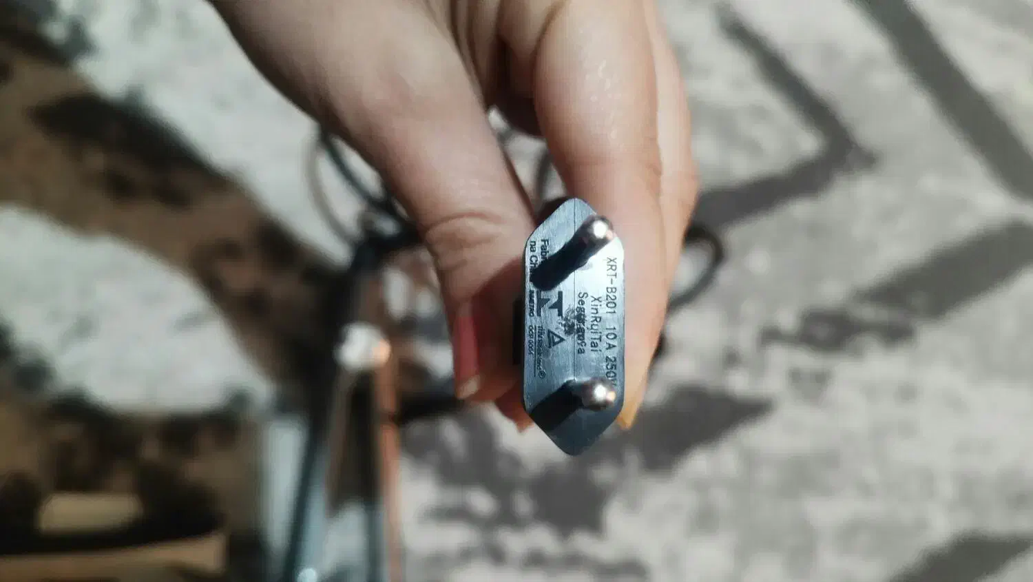 اتو مو نو سالم به شرط مدل لیزه اصل ۲۵۰۰ تومن|آرایشی، بهداشتی، درمانی|تهران, مینابی|دیوار