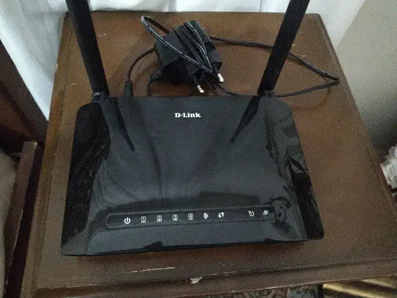 مودم د لینک 2740U|مودم و تجهیزات شبکه|تهران, شهرآرا|دیوار