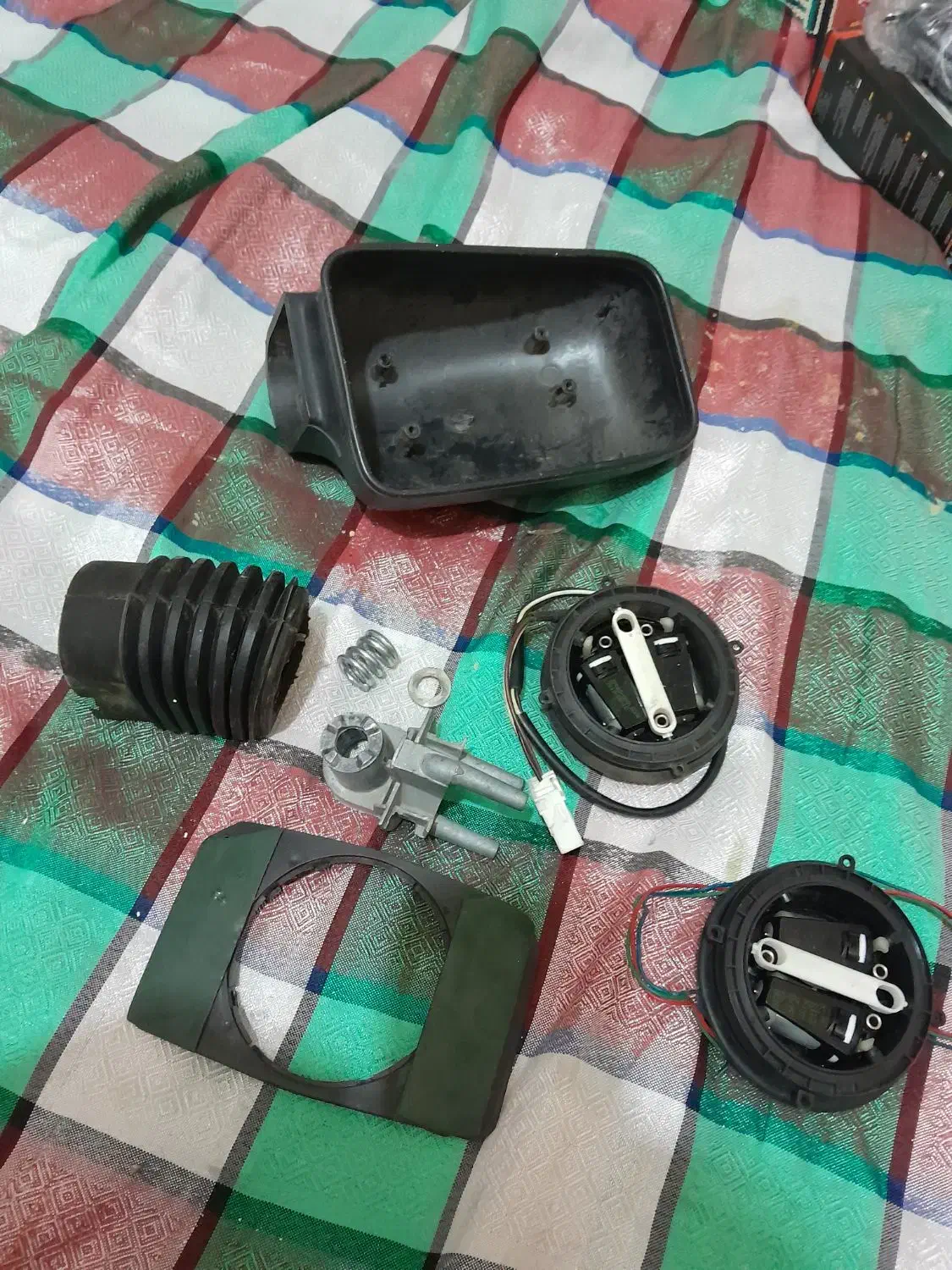 آینه|آینه|کرج, شهرک یاس جنوبی|دیوار