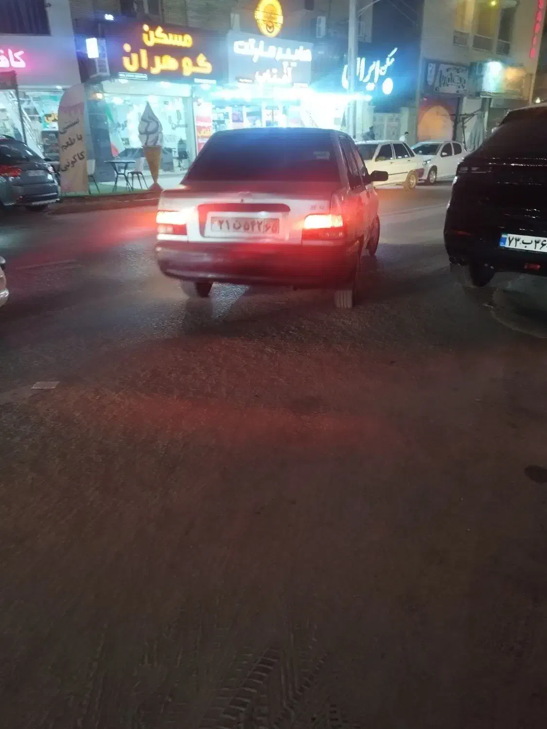 مغازه ۹۰ متری خیابان اصلی|اجارهٔ مغازه و غرفه|بندرعباس, |دیوار