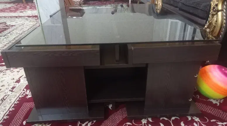 میز به همراه ۴ تا عسلی|مبلمان خانگی و میز عسلی|گلپایگان, |دیوار