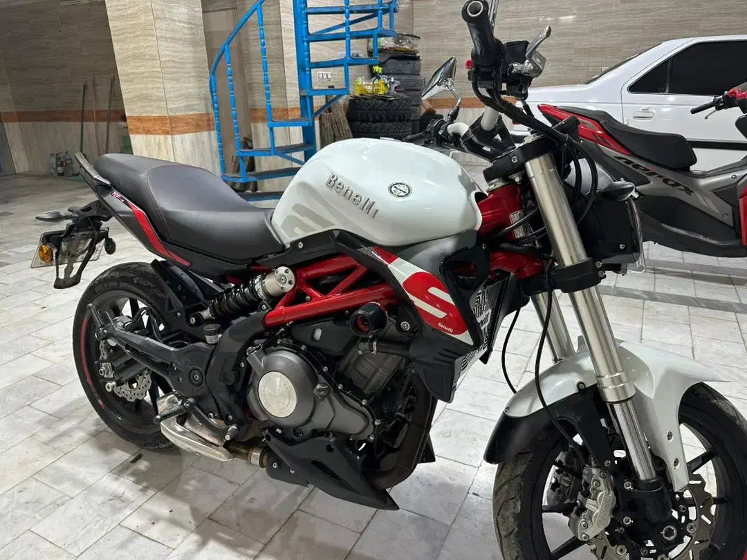 بنلی ۳۰۰ مدل ۱۴۰۰ در حد صفر|موتورسیکلت|آق قلا, |دیوار