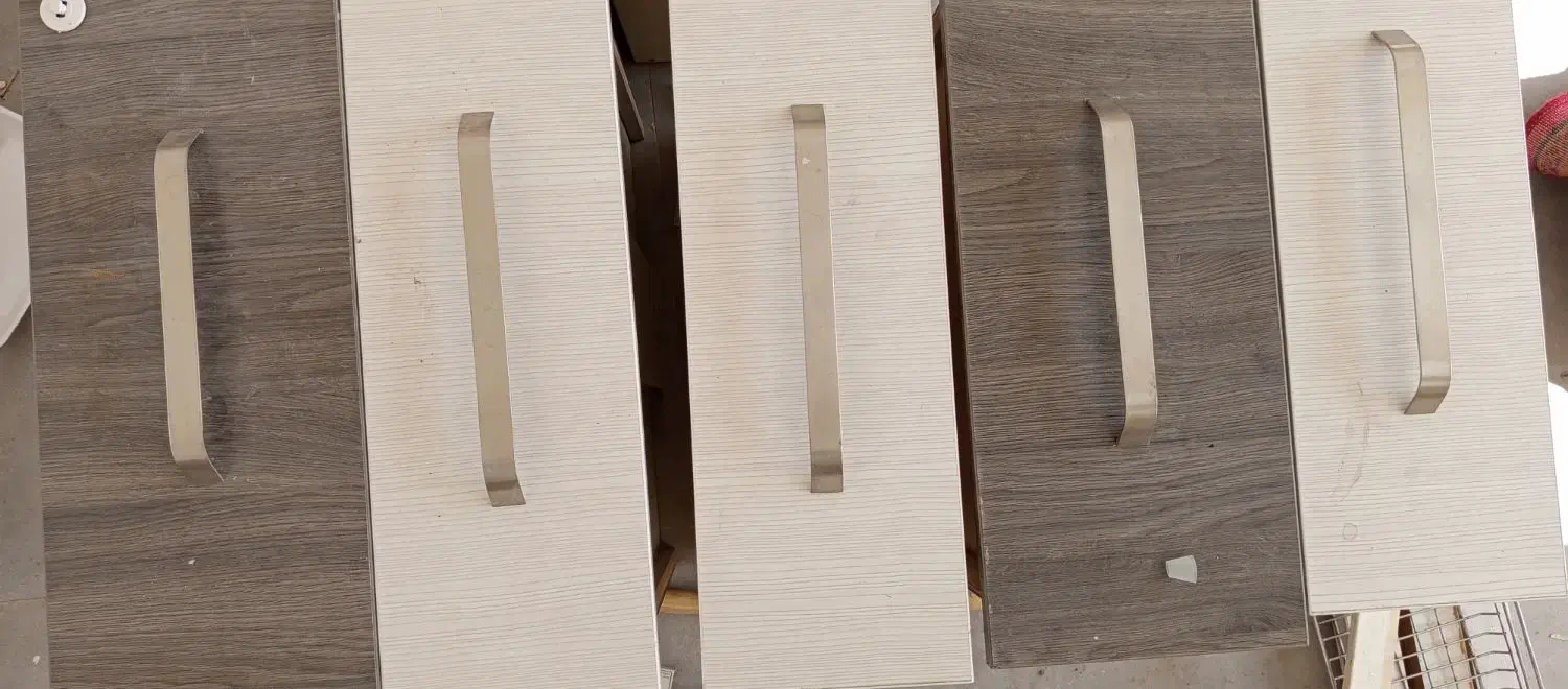 کابینت دست دوطوسی سفید با صفح کرین وهود وسینک|مصالح و تجهیزات ساختمان|آران و بیدگل, |دیوار