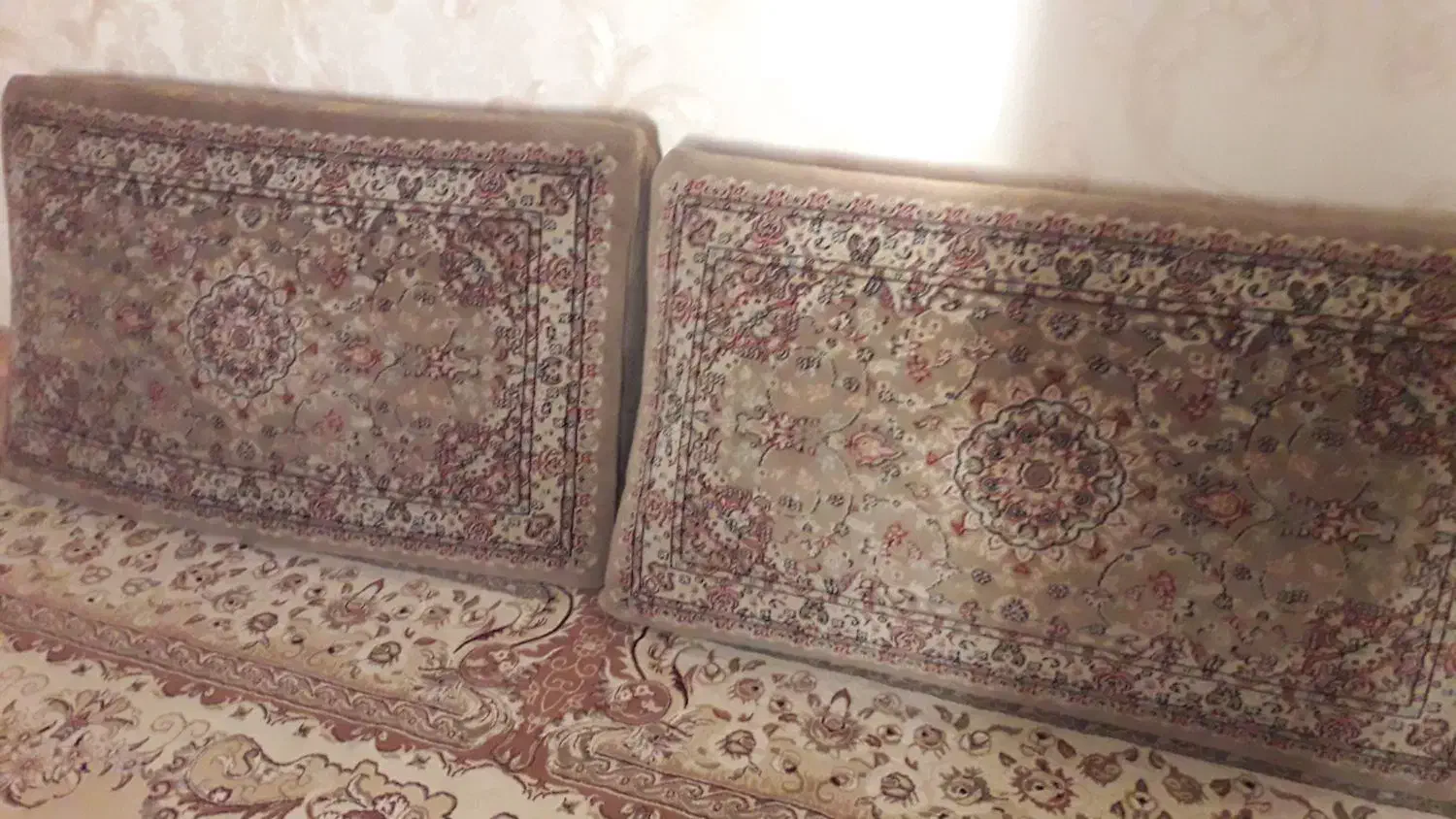 یک جفت پشتی|پشتی|اراک, |دیوار