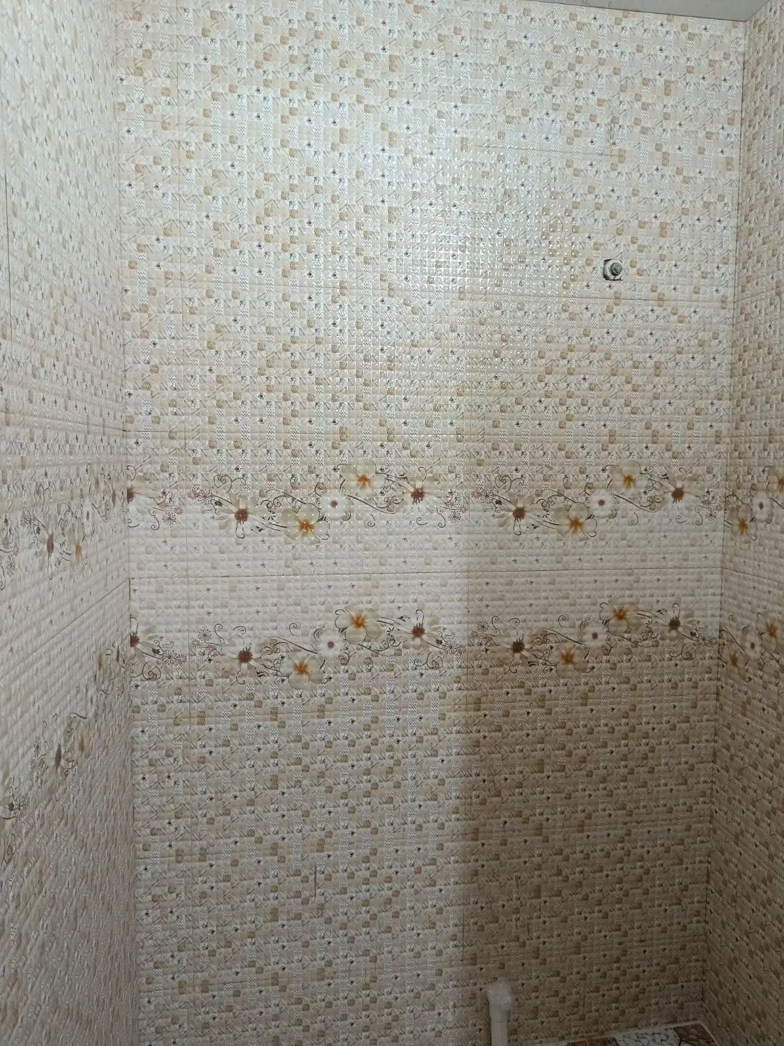 کاشی وسرامیک کاری|خدمات پیشه و مهارت|سراوان, |دیوار