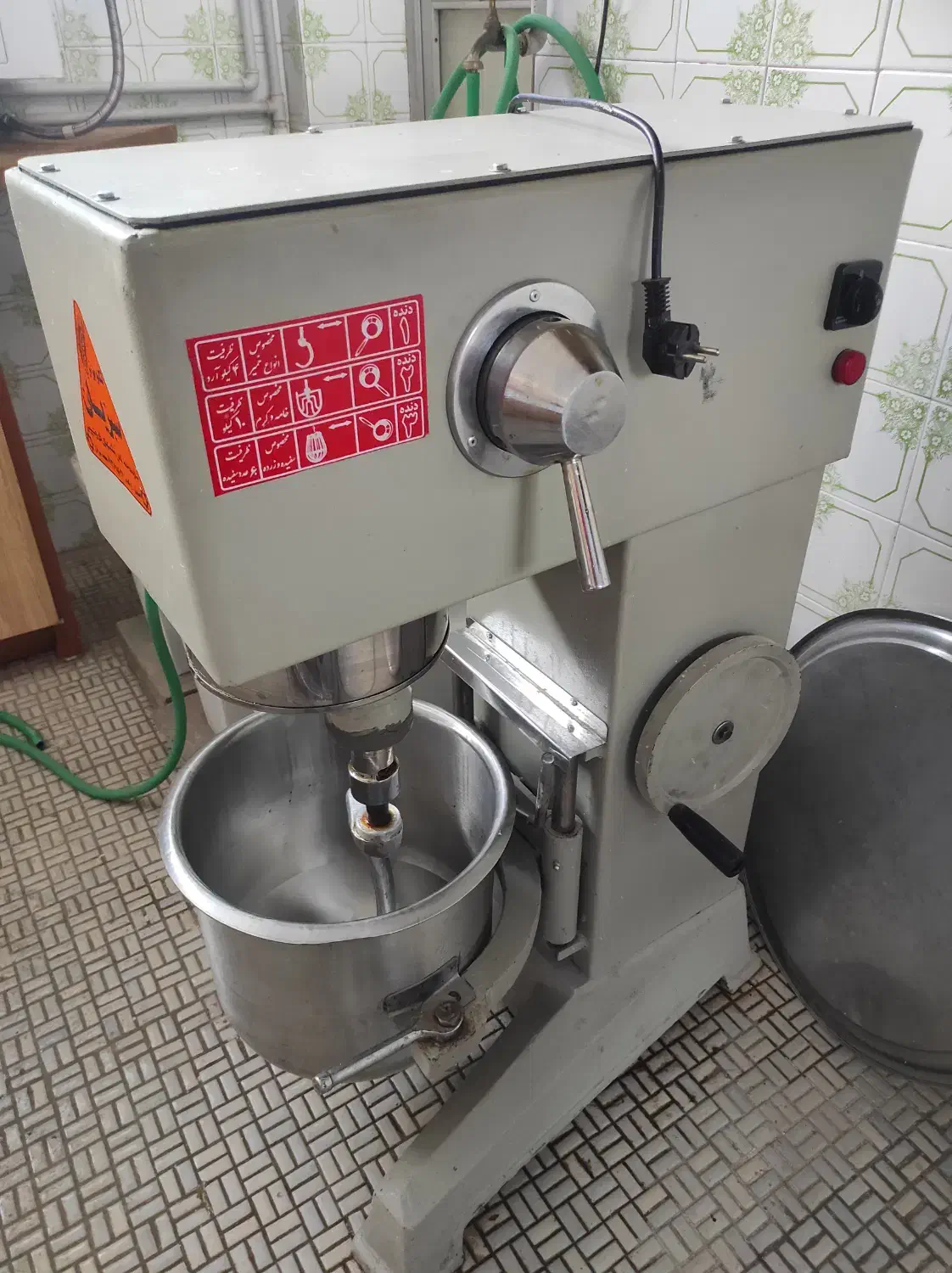 دستگاه های قنادی دسته دوم|سایر لوازم برقی|رفسنجان, |دیوار