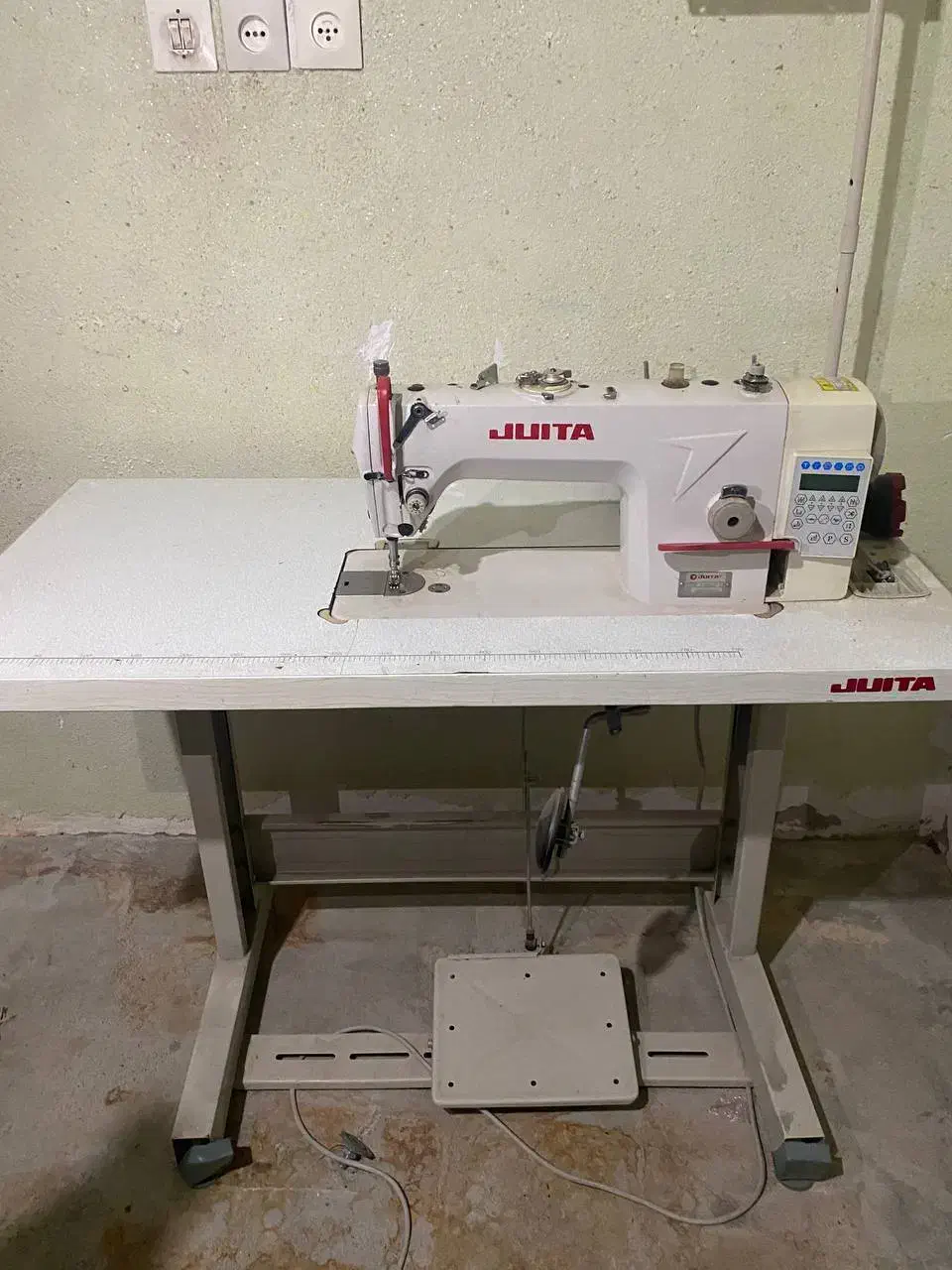 فروشی|چرخ خیاطی و ریسندگی|گنبد کاووس, |دیوار