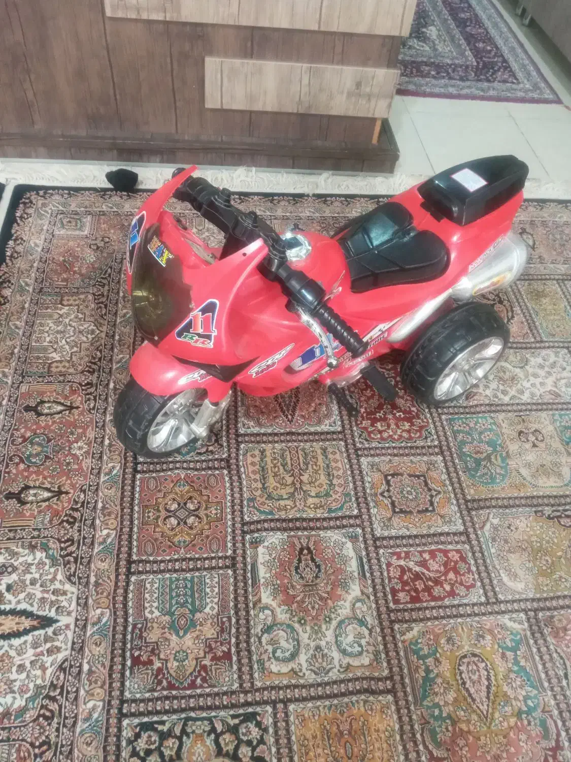 موتور   شارژی  بفروش میره|اسباب‌‌بازی|شاهین‌شهر, شهرک ردانی پور|دیوار