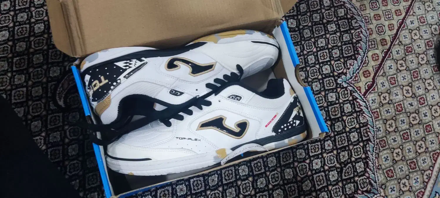 کفش فوتسال جوما|کیف، کفش، کمربند|بیرجند, |دیوار