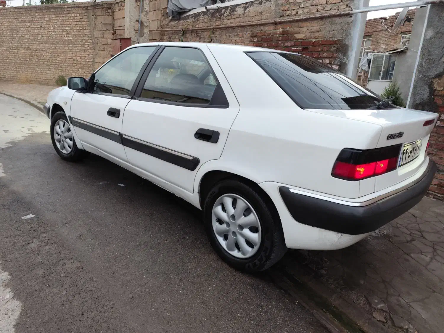 فروش زانتیا ۲۰۰۰ سفید مدل ۸۵|خودرو سواری و وانت|مهاباد (آذربایجان غربی), |دیوار