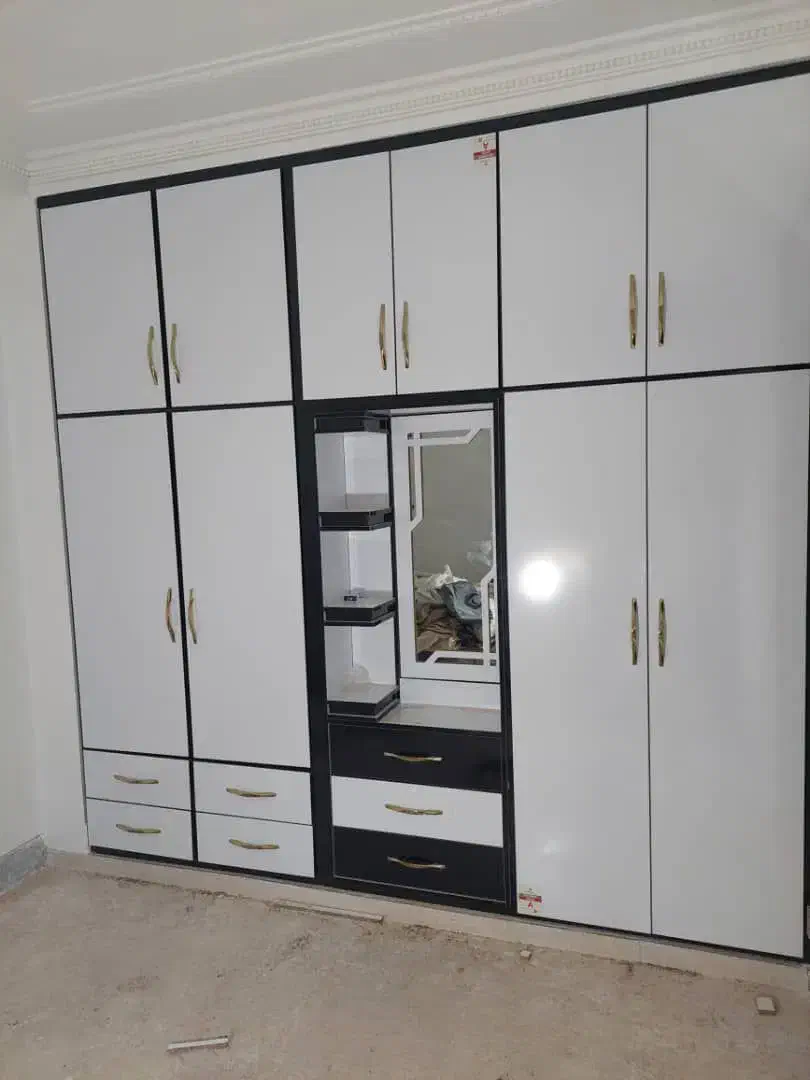 جاکفشی دراور|جاکفشی، کمد، دراور|یاسوج, |دیوار