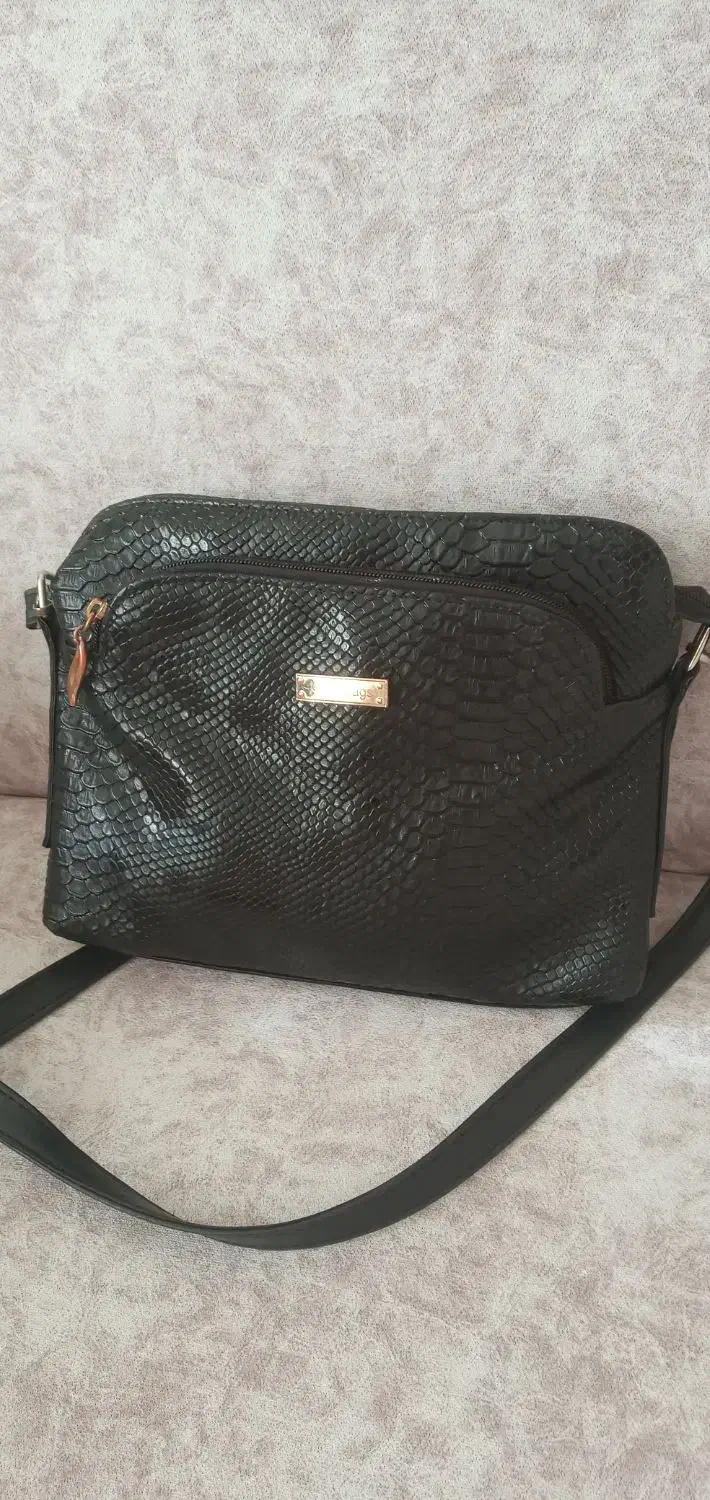 کیف دوشی|کیف، کفش، کمربند|تبریز, |دیوار