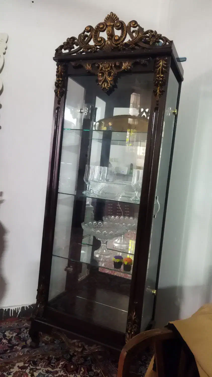 بوفه در حد نو|بوفه، ویترین، کنسول|گنبد کاووس, |دیوار