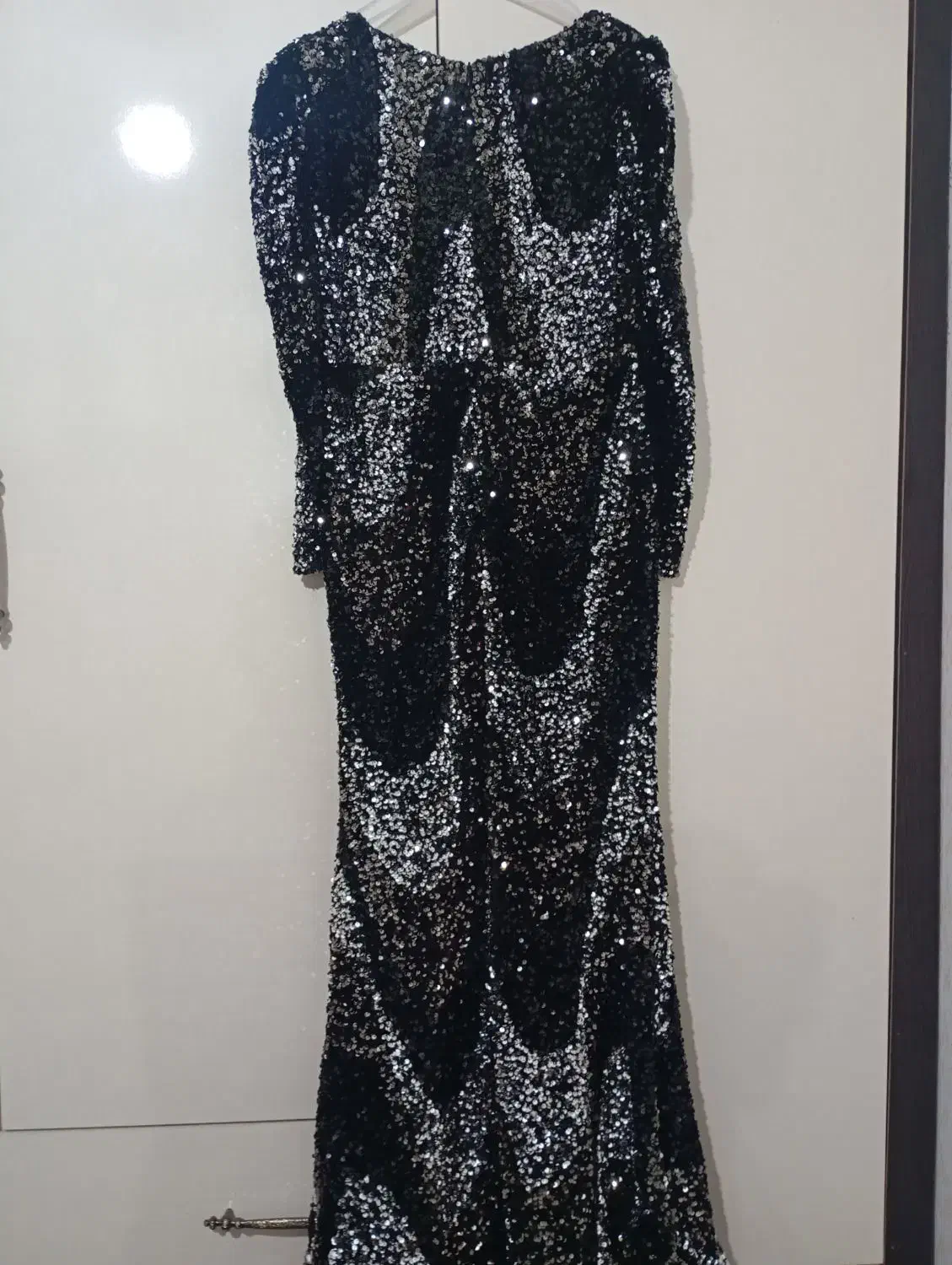 لباس مجلسی|لباس|مشهد, هنرور|دیوار