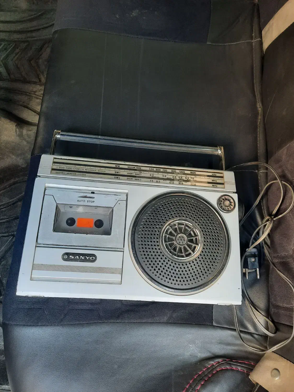 رادیو دو عدد دست دو ویترینی توافقی|کلکسیون اشیاء عتیقه|شیراز, بریجستون|دیوار