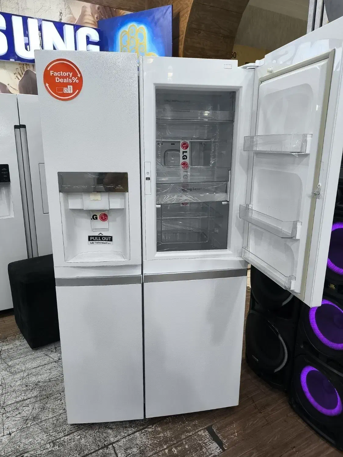 یخچال فریزر ساید بنتلی الجی ۳۳ فوت سفید چرمی|یخچال و فریزر|تهران, امام حسین|دیوار